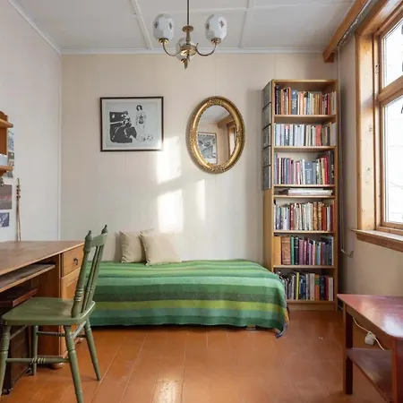Dinbnb L Traditional Bergenhouse L Roofterrace L 1900 Charm بيت للعطل